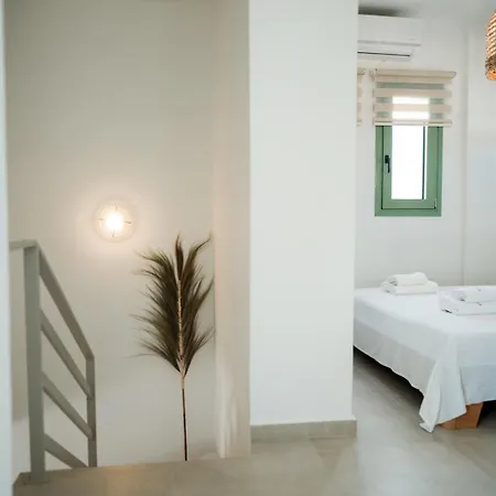 Magnolia Thassos * Потос