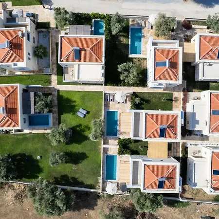 Magnolia Thassos Потос